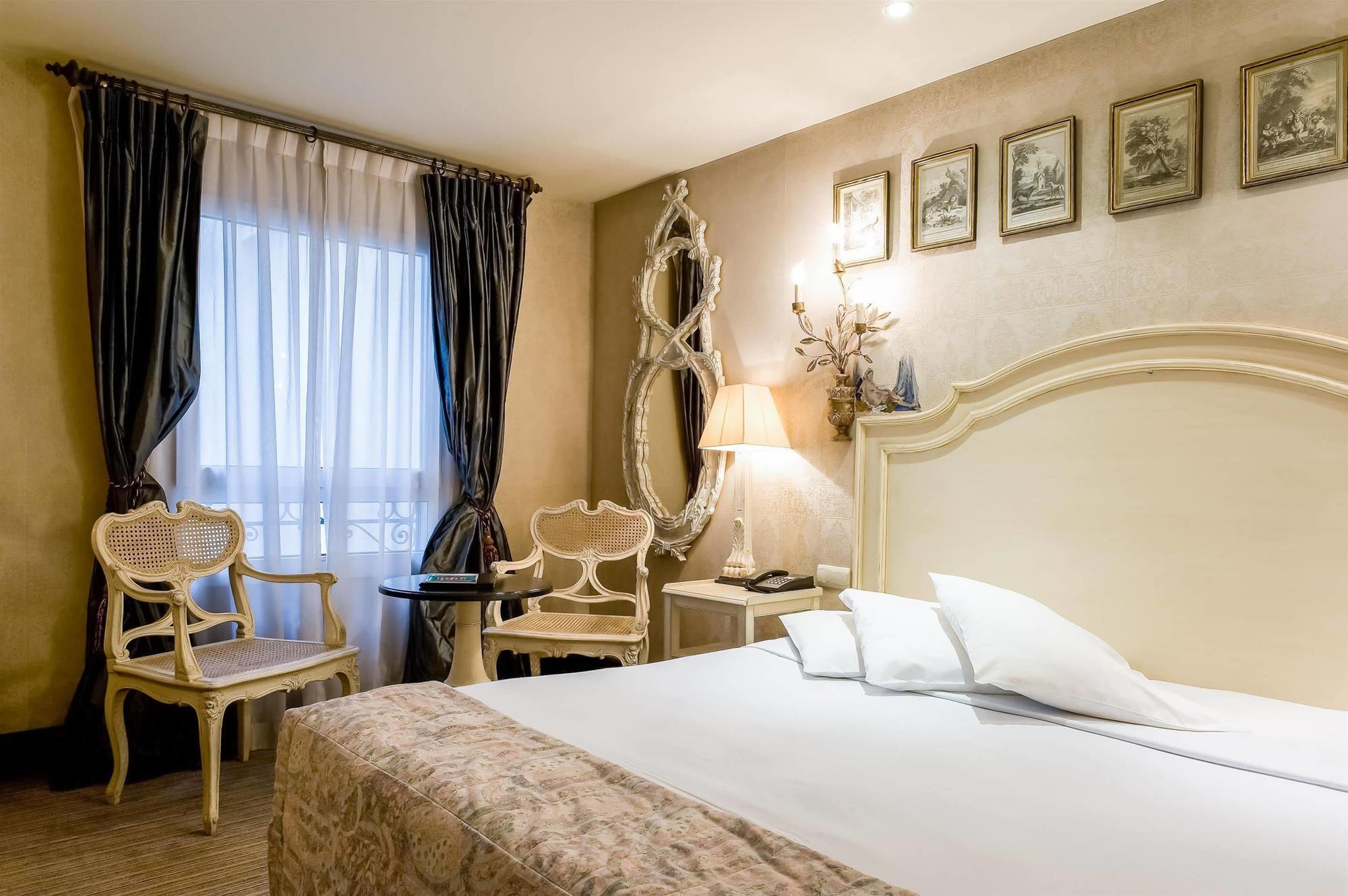 נואי סור סיין Hotel Charlemagne מראה חיצוני תמונה